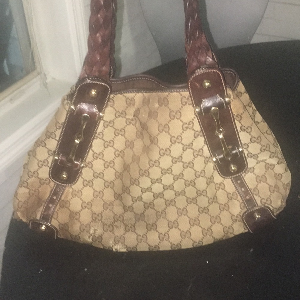 Authentic Gucci Monogram Pelham Handbag